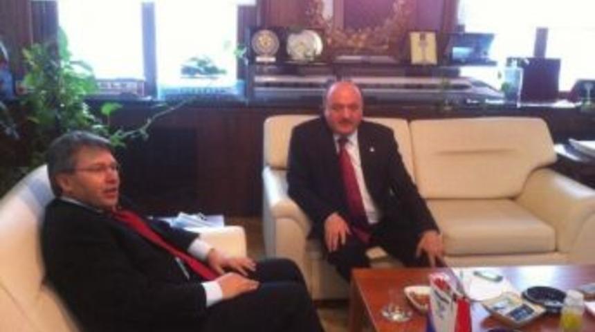 Ak Partili &Uuml;st&uuml;n&rsquo;den Devlet Demiryolları Genel M&uuml;d&uuml;r&uuml; Karaman&rsquo;a Ziyaret