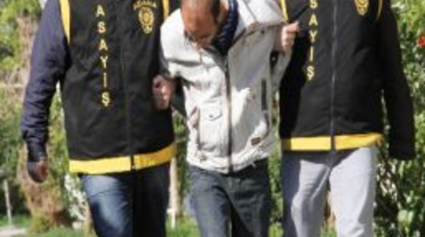 Uslanmaz Hırsız, Adliyeden &Ccedil;ıkar &Ccedil;ıkmaz Hırsızlık Yaparken Yakalandı