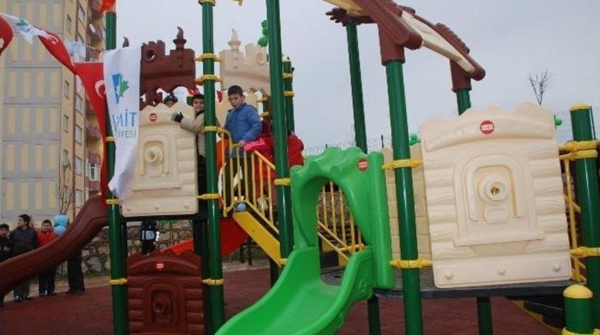 Yeşilay Parkı Hizmete A&ccedil;ıldı