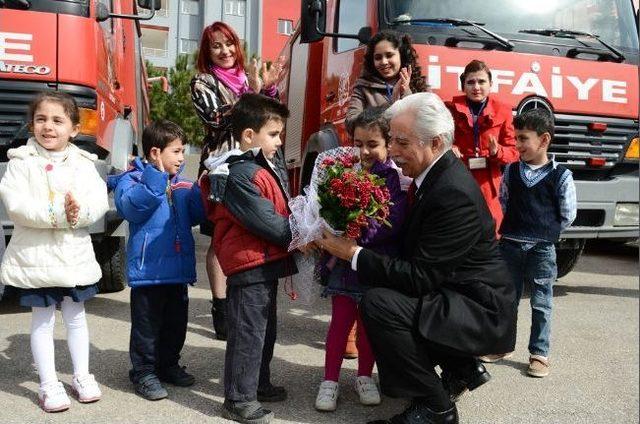 Gönüllü Minik İtfaiyeciler