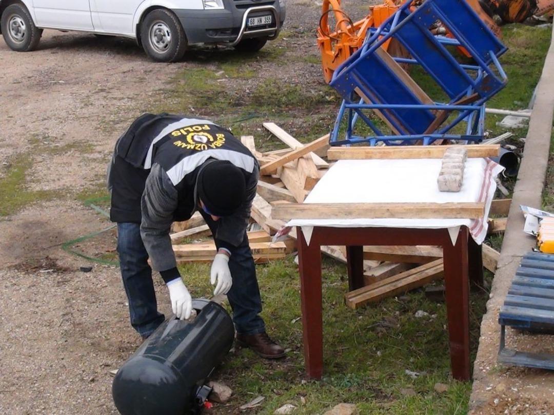 LPG tankından birlerce patlayıcı f&uuml;nye &ccedil;ıktı