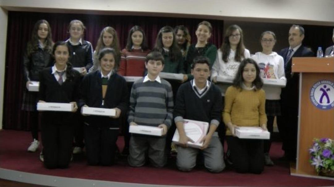 Fethiyeli &Ouml;ğrenciler Tablet Bilgisayarlarına Kavuştu