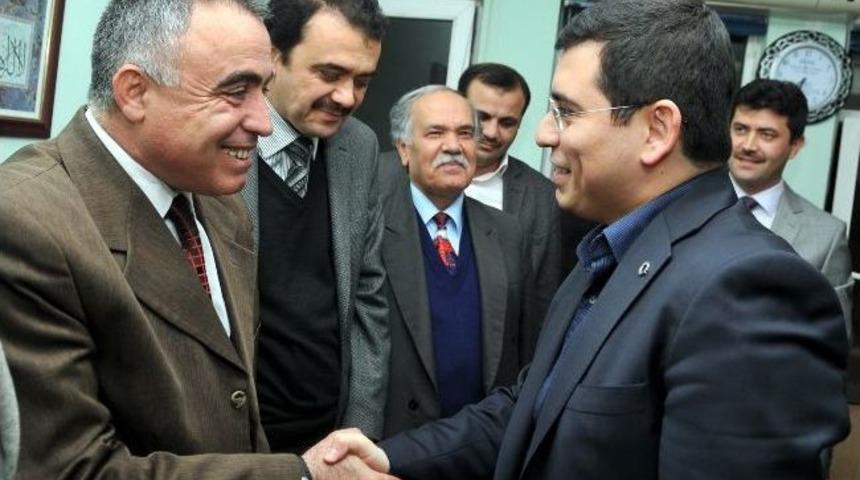 Sohbet Toplantısının Konuğu T&uuml;t&uuml;nt&uuml; Oldu