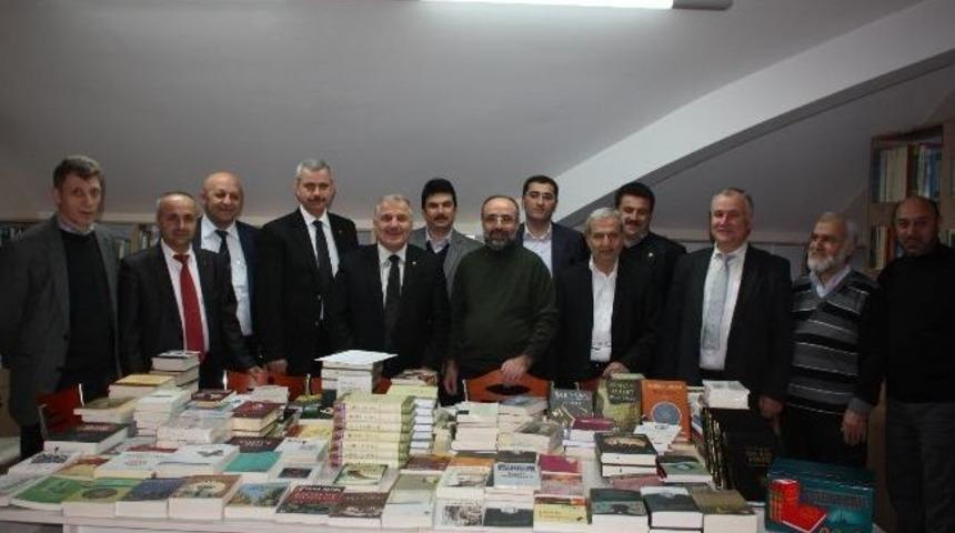 Eğitim-bir-sen'den Anlamlı Bağış