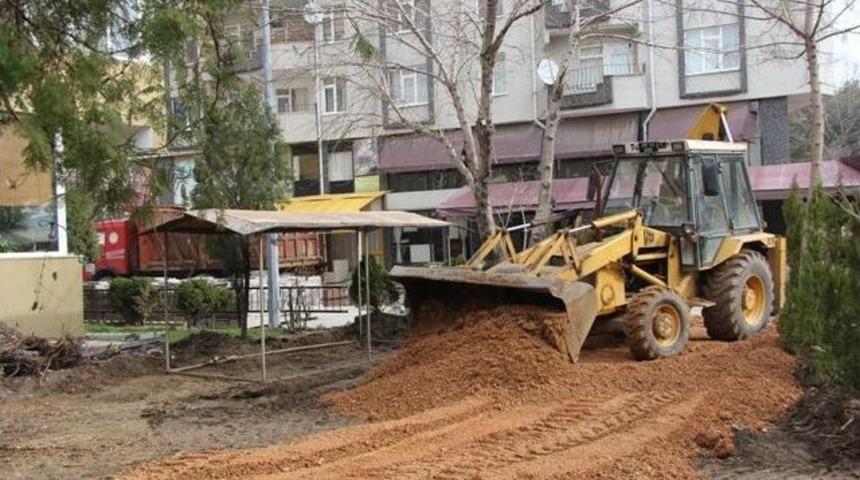 Sabahattin Ali Parkı Yaza Hazırlanıyor