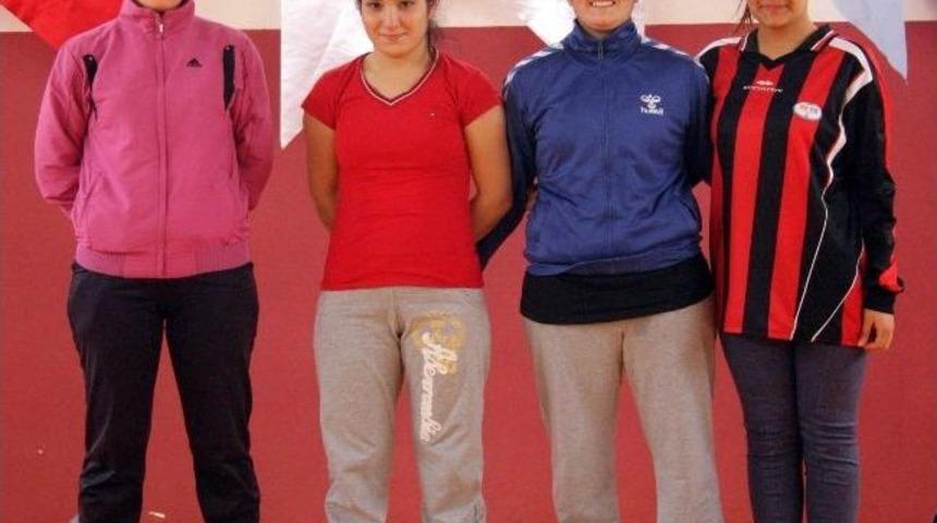 Gen&ccedil; Bayanlar T&uuml;rkiye G&uuml;reş Şampiyonası