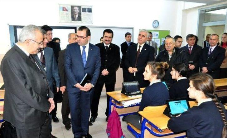 Liselerde Tablet Bilgisayarlı Eğitim Dönemi G1