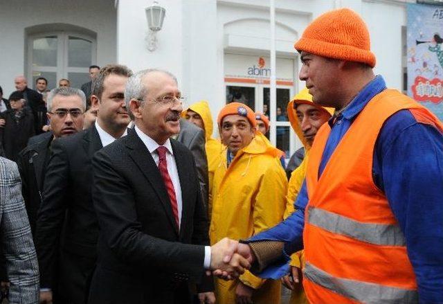 Kılıçdaroğlu, Antalya Büyükşehir Belediyesini Ziyaret Etti