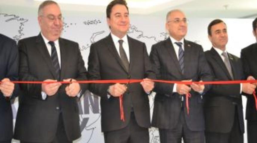 Babacan: 2013 I&ccedil;in Konulan Y&uuml;zde 4 B&uuml;y&uuml;me Hedefi Aşılabilir