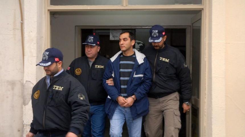 G&ouml;zaltında A&ccedil;lık Grevi Yapan DHKP-C Zanlıları Adliyeye Sevk Edildi