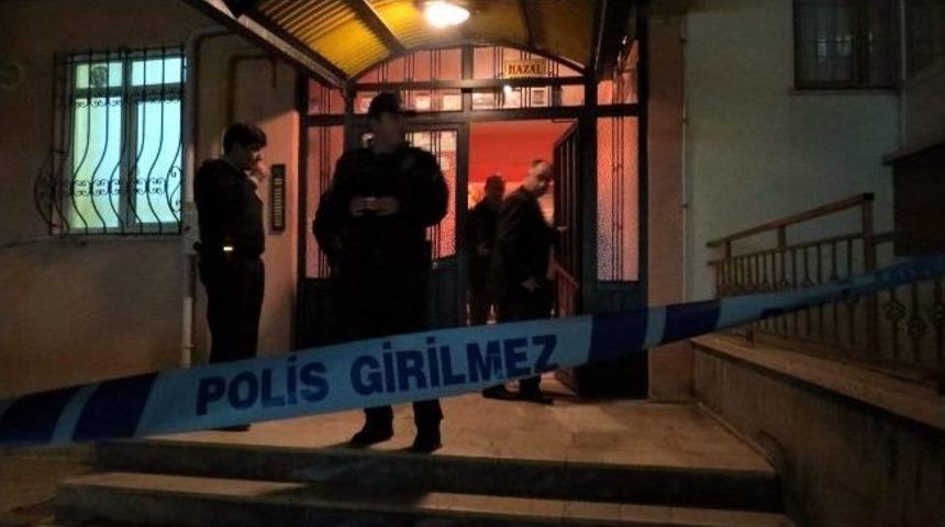 Gen&ccedil; Kadın Evinde &Ouml;l&uuml; Bulundu