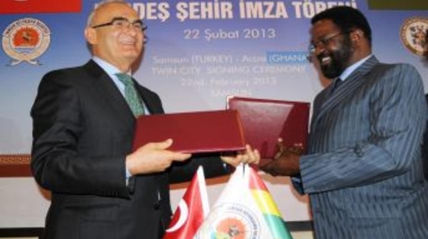 Samsun Gana'nın Başkenti Accra Ile Kardeş Şehir Oldu