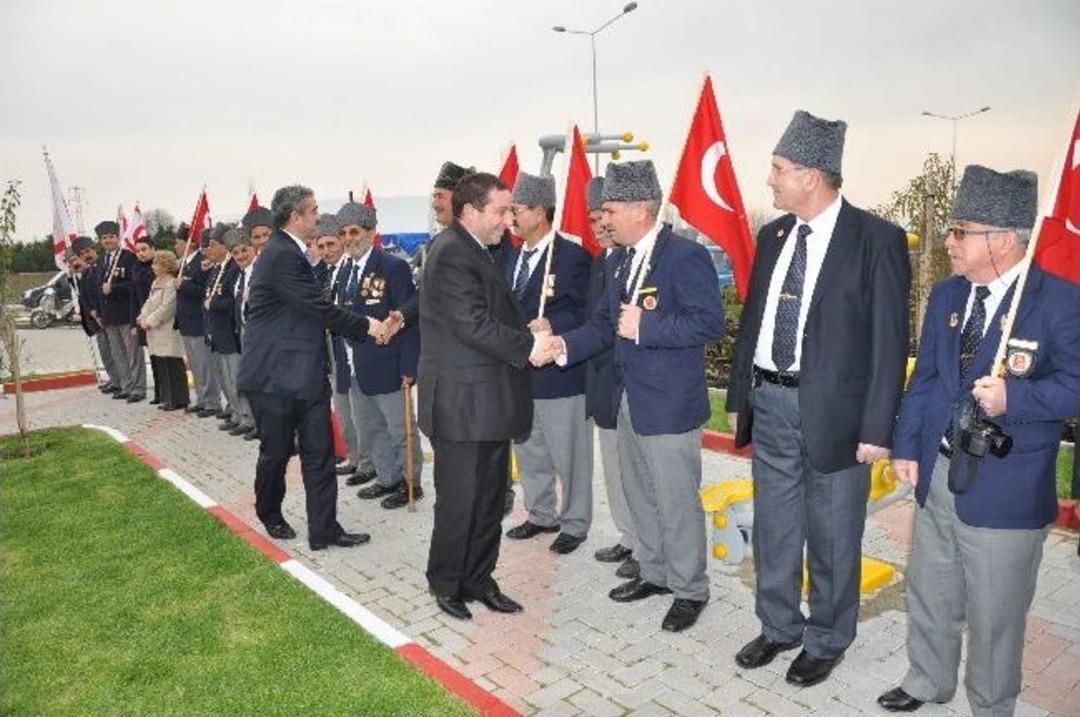 Rauf Denktaş Nazilli'de &Ouml;l&uuml;ms&uuml;zleşti