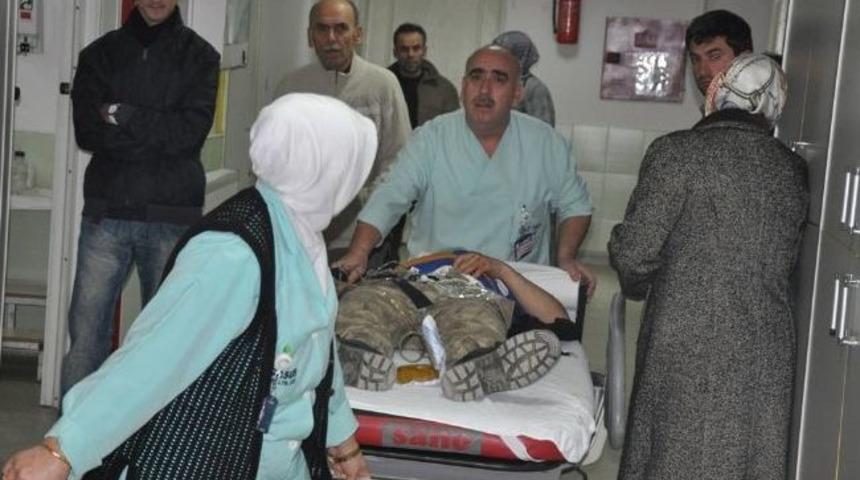 &Ouml;ğrencilerin Alay Tartışması Kanlı Bitti