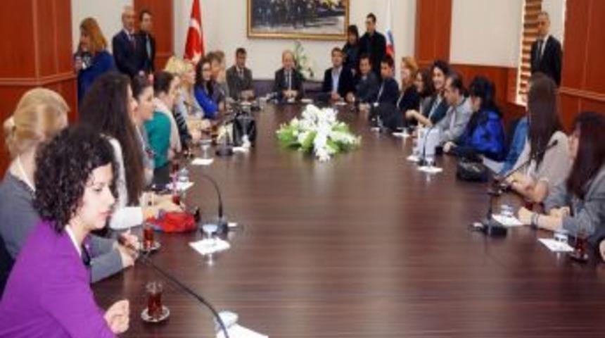 G&ouml;n&uuml;ll&uuml; Gen&ccedil;ler, Erzurum'da Buluştu