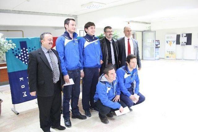 Sakarya Türk Telekom Spor Kulübü Başarılı Sporcularını Ödüllendirdi