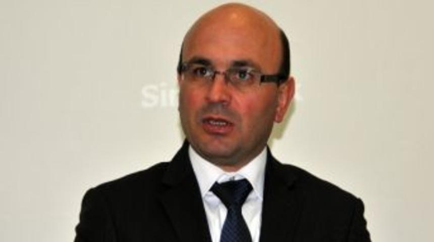 Altınova Belediyesi Plan Değişikliği Taleplerini Ankara'ya Sundu