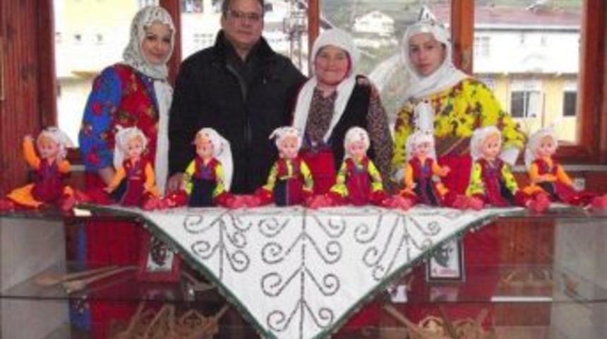 Şenpazar'ın 'şen Bebek'leri Barbie Bebeklere Rakip Olacak