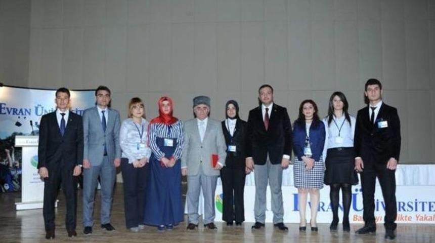 Kırşehir&rsquo;de "ge&ccedil;mişten G&uuml;n&uuml;m&uuml;ze Ahıska T&uuml;rkleri" Paneli D&uuml;zenlendi