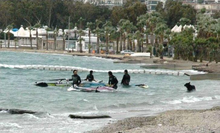 Şiddetli Lodos Bodrum’da Hayatı Olumsuz Yönde Etkiledi G1