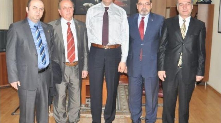 Edremit Rumelililer Derneği, Kaymakam Tun&ccedil;&rsquo;u Ziyaret Etti