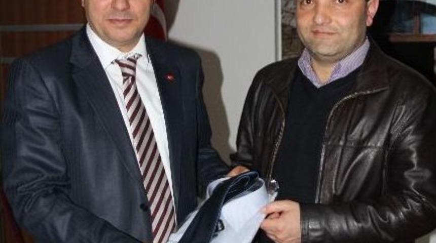 Sigarayı Bıraktılar, G&ouml;mlekle Kravatı Kazandılar