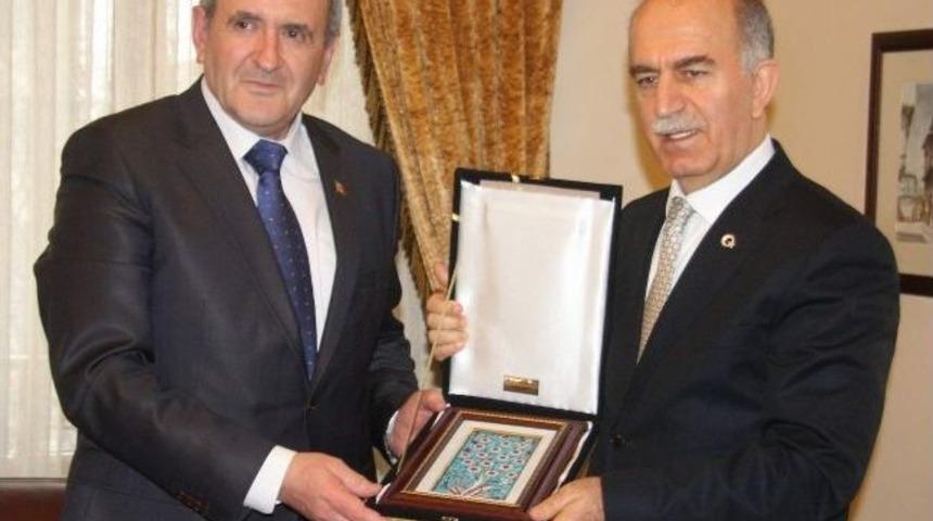 Moldova Başkonsolosundan Vali Harput&rsquo;a Ziyaret