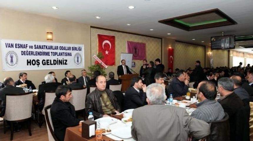 Vesob Başkanı Alpaslan &lsquo;esnaf Oscar &Ouml;d&uuml;l&uuml;&rsquo; Aldı