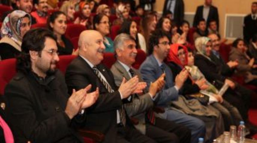 'Sultan II. Abd&uuml;lhamit Han' Isimli Tiyatro, Adıyaman'da Sahnelendi