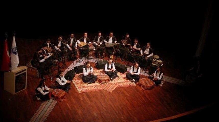 Sakarya &Uuml;niversitesi Devlet Konservatuvarı Tarafından Sıra Gecesi D&uuml;zenlendi