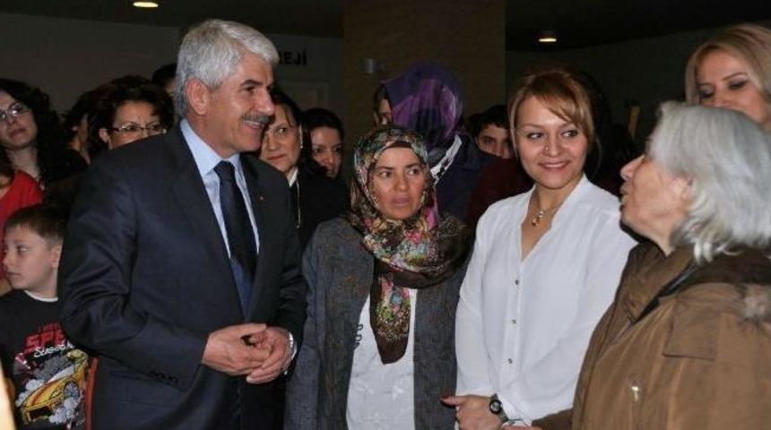 Omek 2013'e Sergi İle Başladı