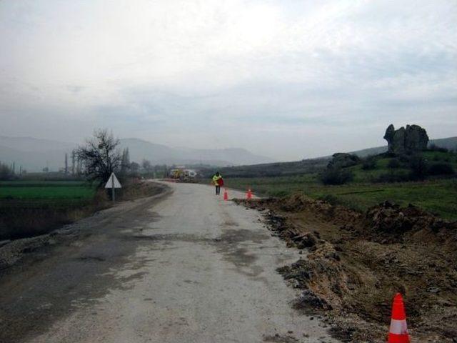 Balıkesir'de Kampüs Ve Yurt Arasındaki Bağlantı Yolu Yapılıyor