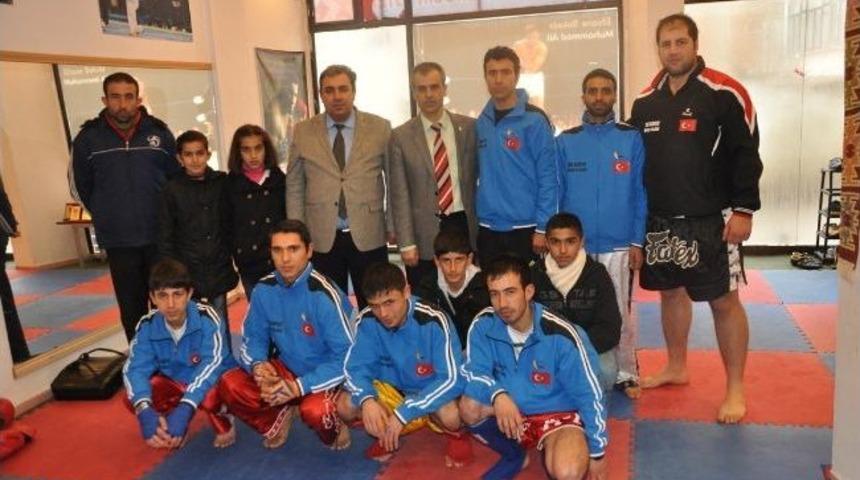 Muay Thai&rsquo;ciler T&uuml;rkiye Şampiyonası Hazırlıklarını Tamamladı