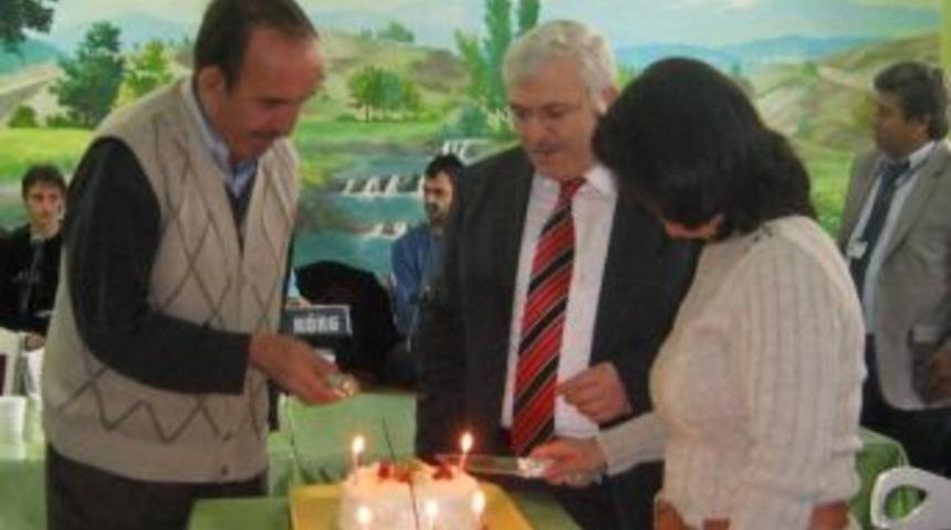 Diyaliz Hastalarına Doğum G&uuml;n&uuml; S&uuml;rprizi