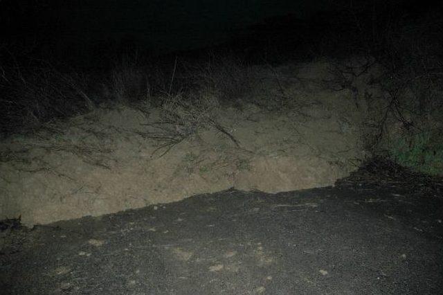 Tekirdağ&rsquo;da Heyelan Nedeniyle Bazı Evler Tahliye Edildi 1