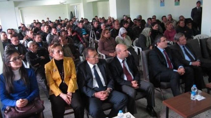 &Ouml;demiş'te "aklı Doğru Kullanmanın &Ouml;n&uuml;ndeki Engeller" Konulu Seminer D&uuml;zenlendi