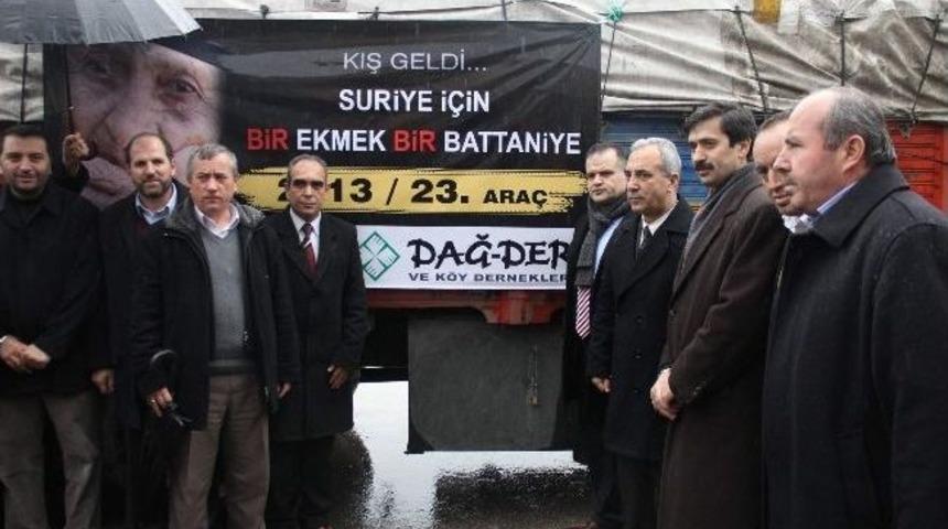 İ&ccedil; Savaşla Boğuşan Suriye&rsquo;ye 4 Tır Dolusu Yardım