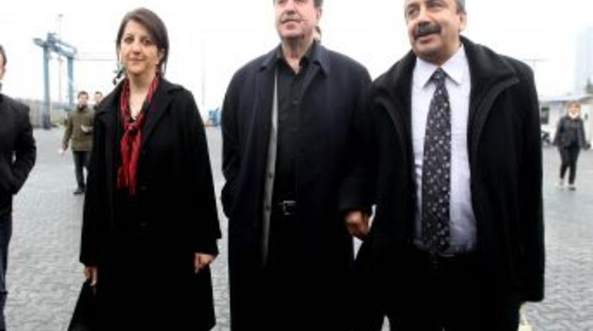 BDP Heyeti İmralı'ya Hareket Etti