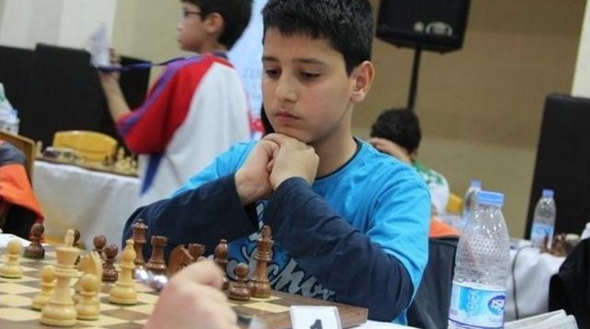 Satrancın Şahı Yamanlar