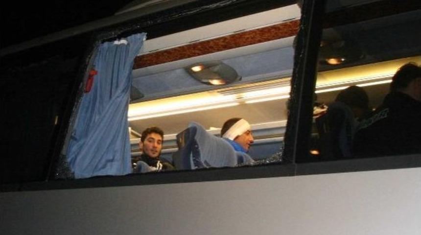 Bursaspor'dan Taşlı Saldırıya Tepki