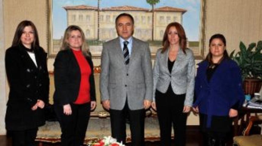 Antikad Y&ouml;neticileri Vali Altıparmak&rsquo;ı Ziyaret Etti