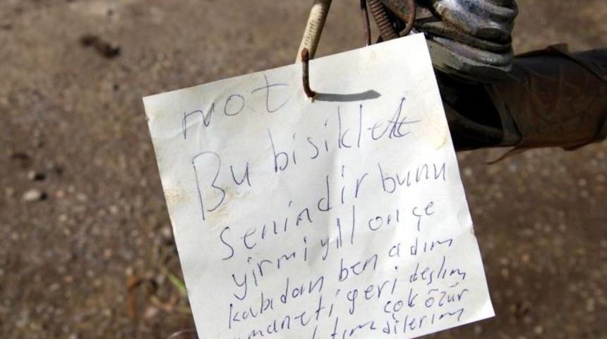 20 yıl önce çaldığı bisikleti geri verdi