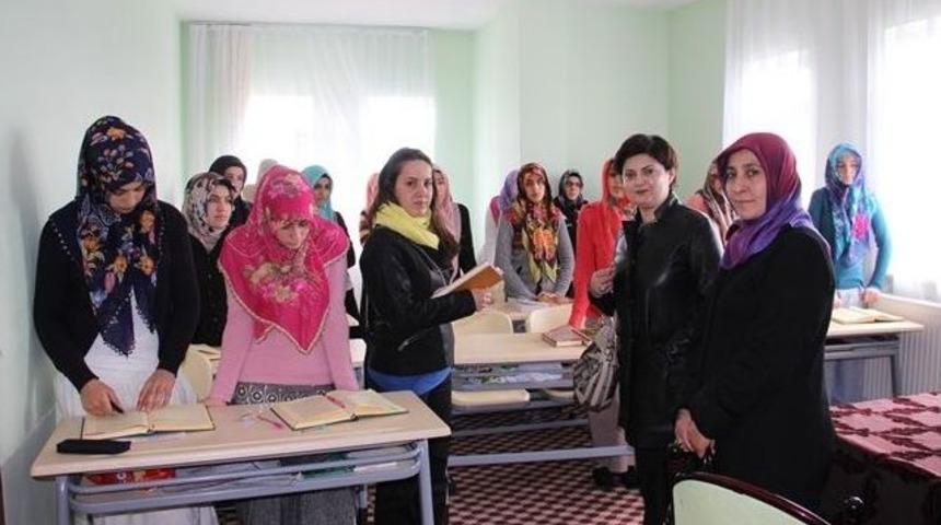 Bayburt&rsquo;ta G&ouml;n&uuml;l El&ccedil;ileri Projesi Tanıtımı