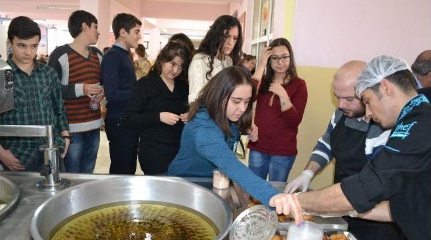 Kazanın Ardından Lokma Dağıttılar