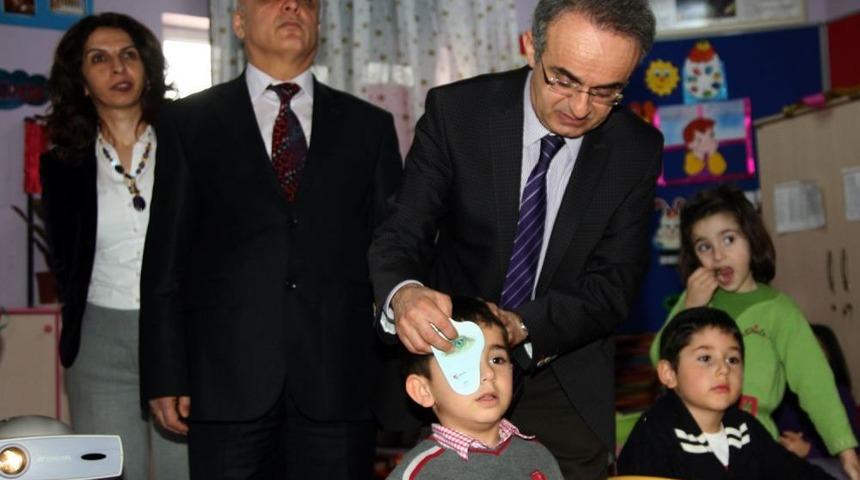 Cumhuriyet &Uuml;niversite&rsquo;nden Kardeş Okula G&ouml;z Taraması