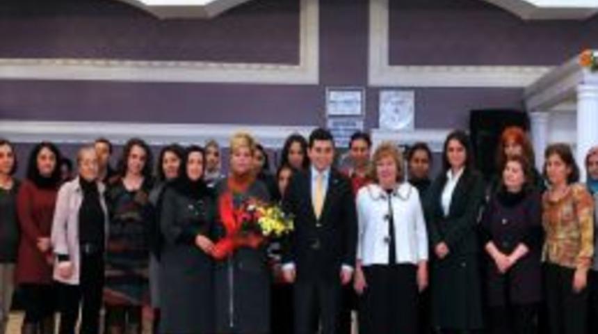 Kepez Belediyesi Kadınlar I&ccedil;in Eğlence Programı D&uuml;zenledi