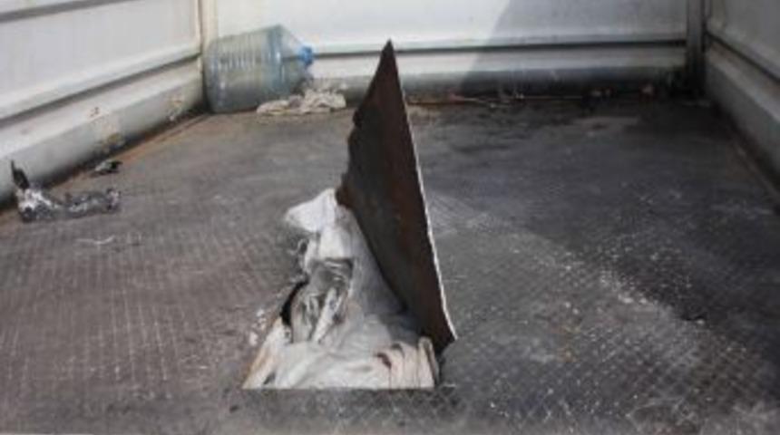 Kamyonet Kasasının Zulasında 50 Kilogram Toz Esrar &Ccedil;ıktı