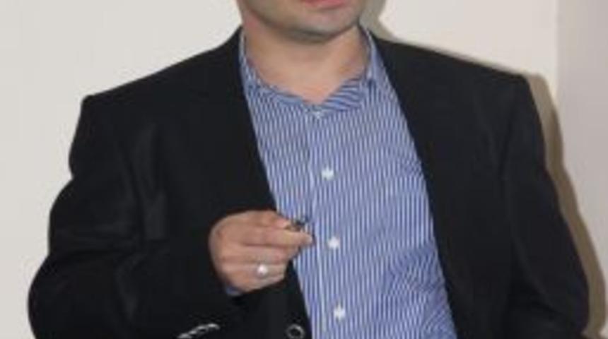 'G&uuml;nde 12 Bin Kişi Sigaradan &Ouml;l&uuml;yor'