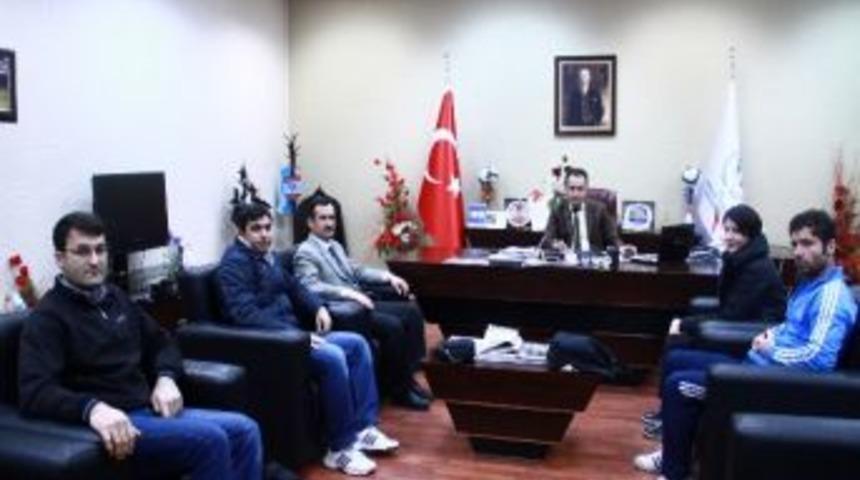 Gen&ccedil;lik &Ccedil;alışanları Toplantısı