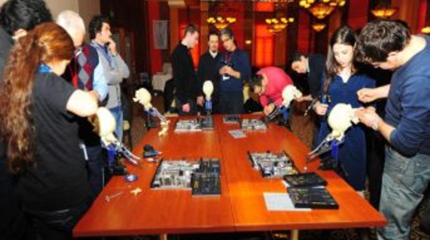 Erciyes &Uuml;niversitesi Diş Hekimliği Hastanesi Kamp&uuml;s&uuml; Kurmaya Hazırlanıyor